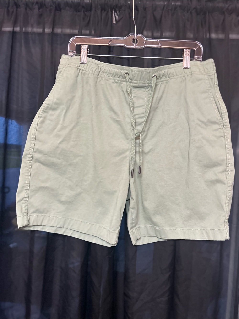 GAP Men's Drawstring Shorts - Light Sage